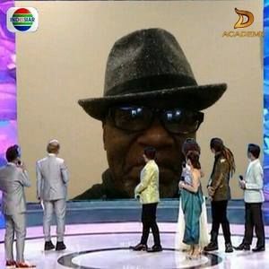 Meet your Posher, Victor